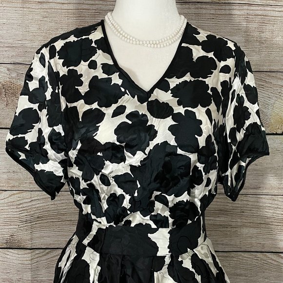 1980s Flora Kung Two Piece Outfit - Picture 2 of 16